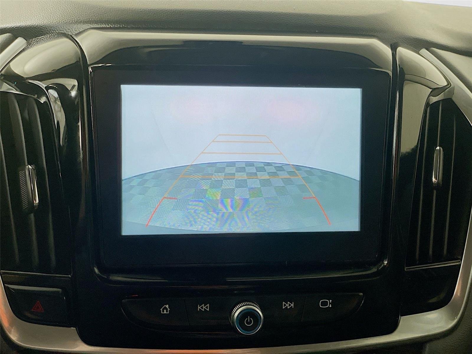 Used 2019 Graphite Metallic Chevrolet LT Cloth image 17