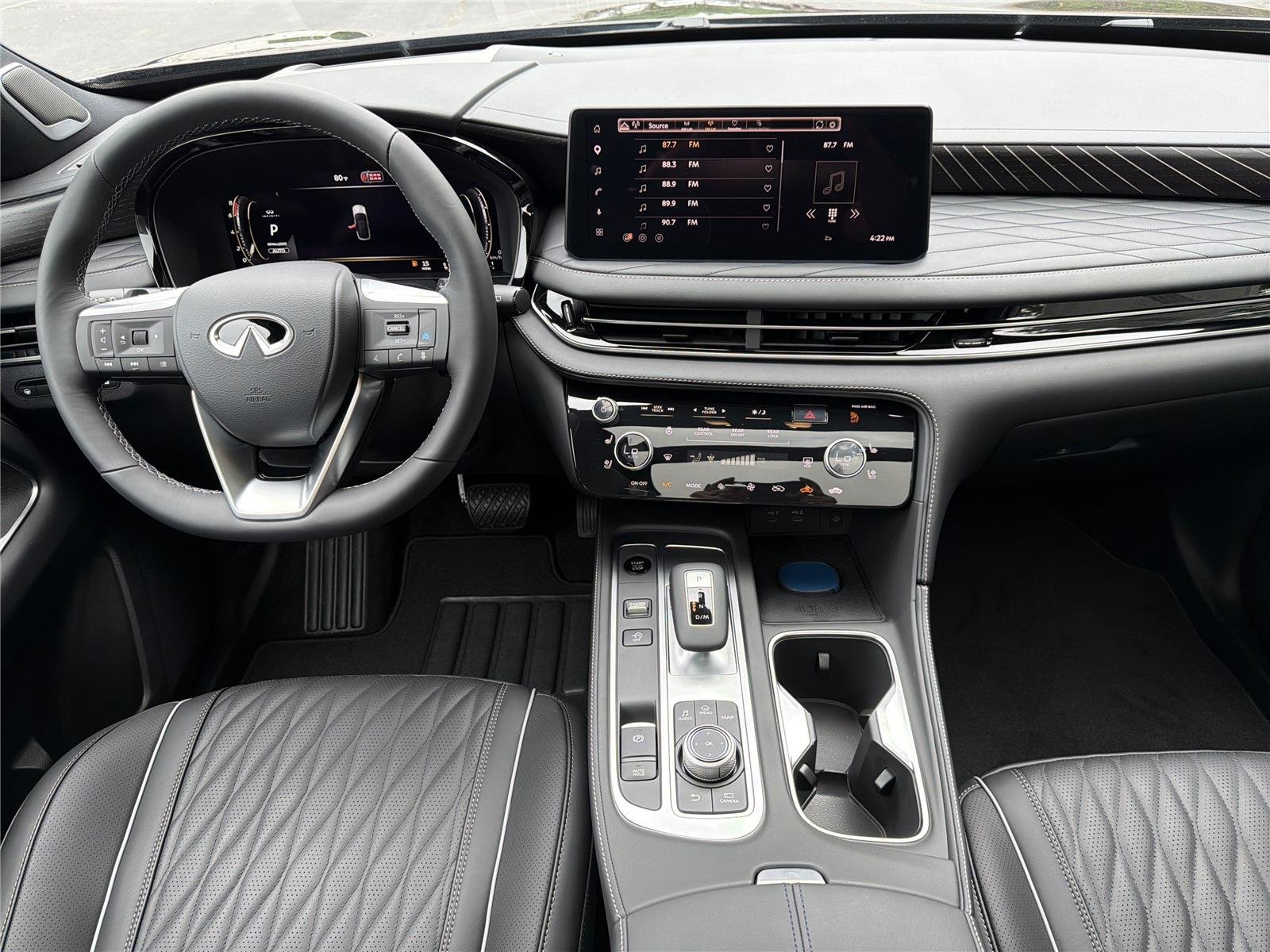 New 2027 MINERAL BLACK INFINITI Autograph AWD image 2
