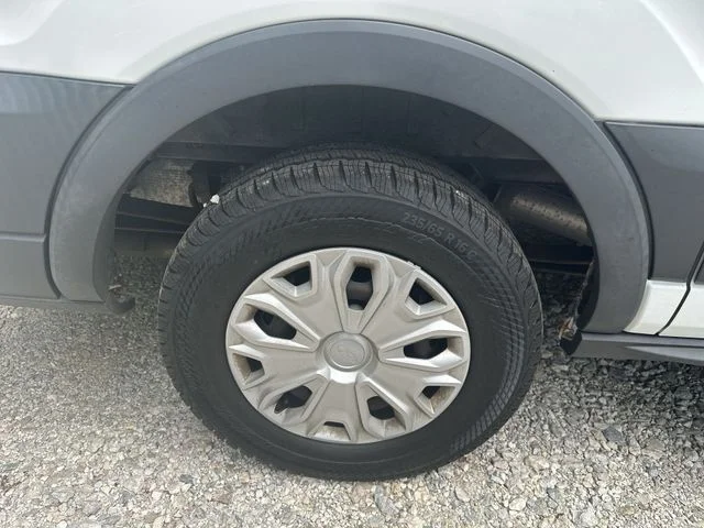 Used 2015 White Ford XLT image 43