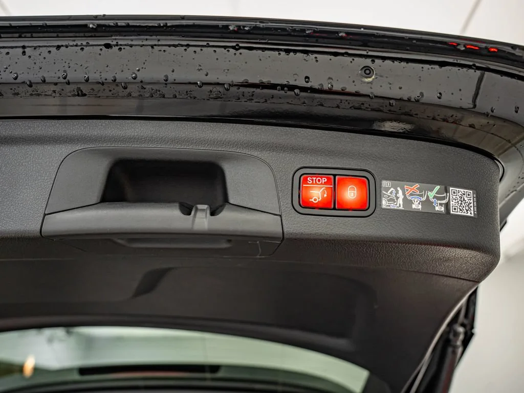 Certified Used 2026 Black Mercedes-Benz GLE 450 image 37