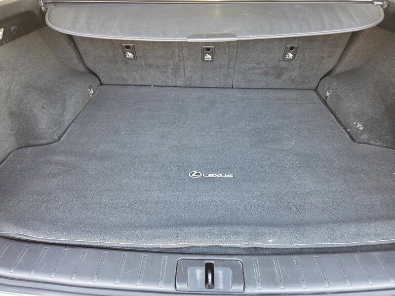 Used 2017 White Lexus 350 image 17