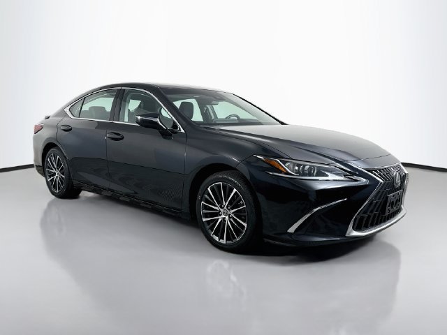 2022 Lexus ES