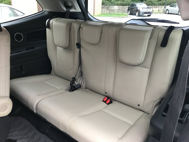 Used 2020 Crystal White Pearl Subaru Limited image 30
