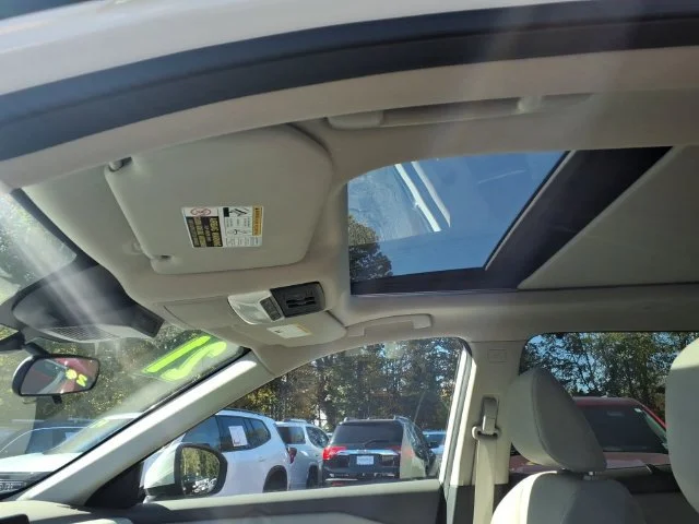 2021 Nissan Rogue SV - Photo 13