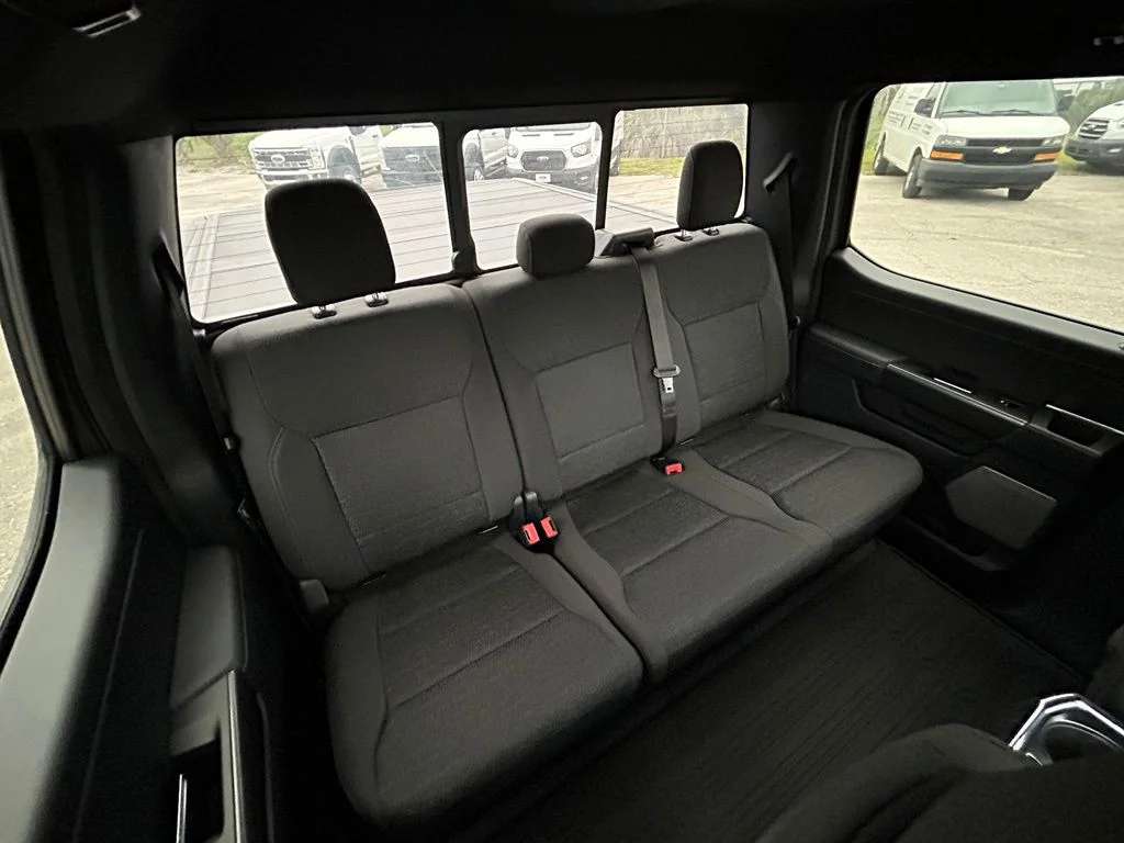 Used 2022 Gray Metallic Ford XLT image 31
