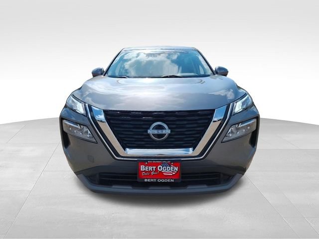 Used 2023 Gray Nissan SV image 2