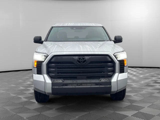 2026 Toyota Tundra SR5 - Photo 8