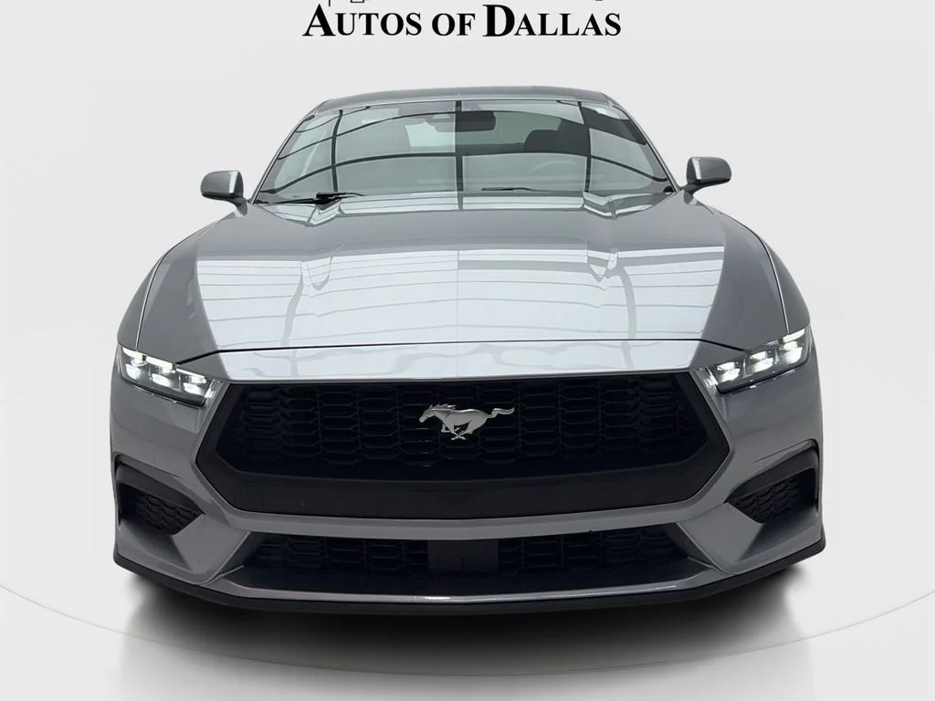 Used 2025 Silver Ford EcoBoost Premium image 3