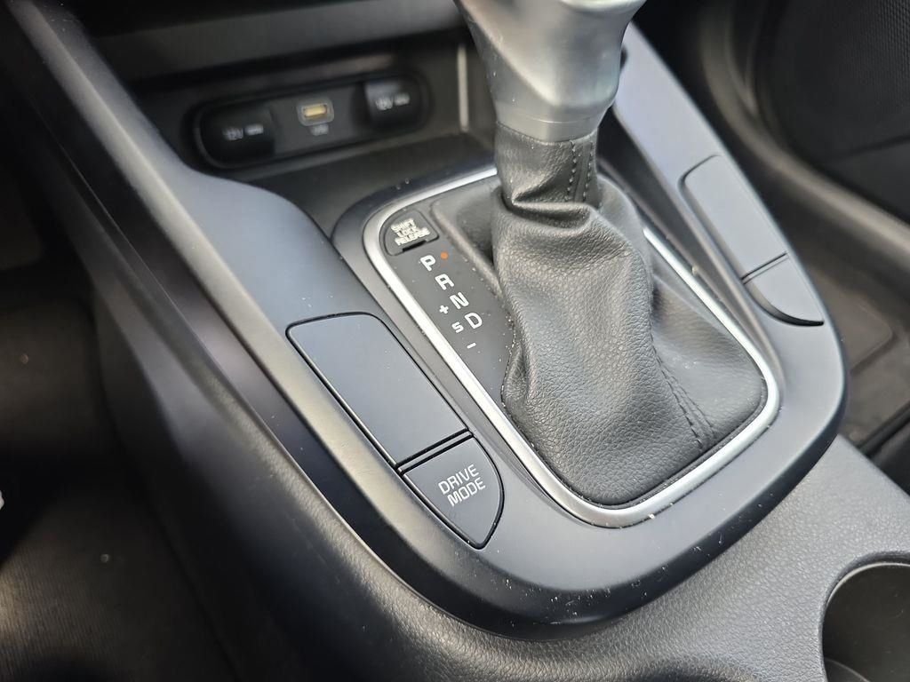 2025 Kia Soul LX - Photo 27