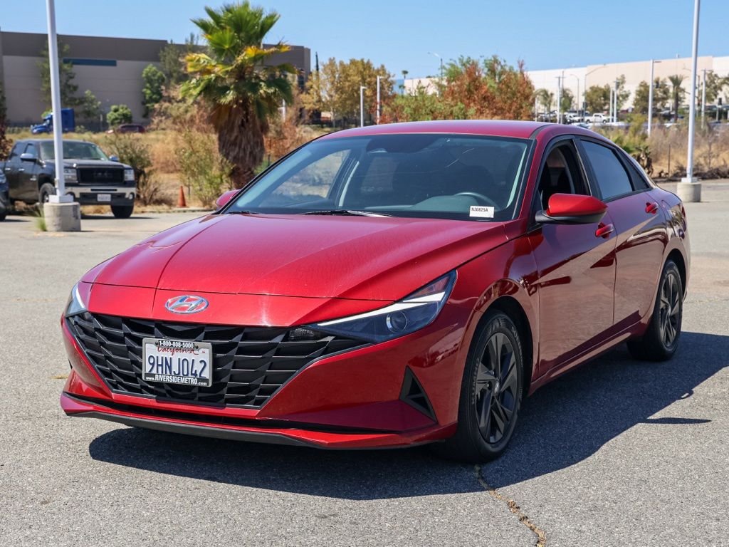 Used 2023 Red Hyundai SEL image 7