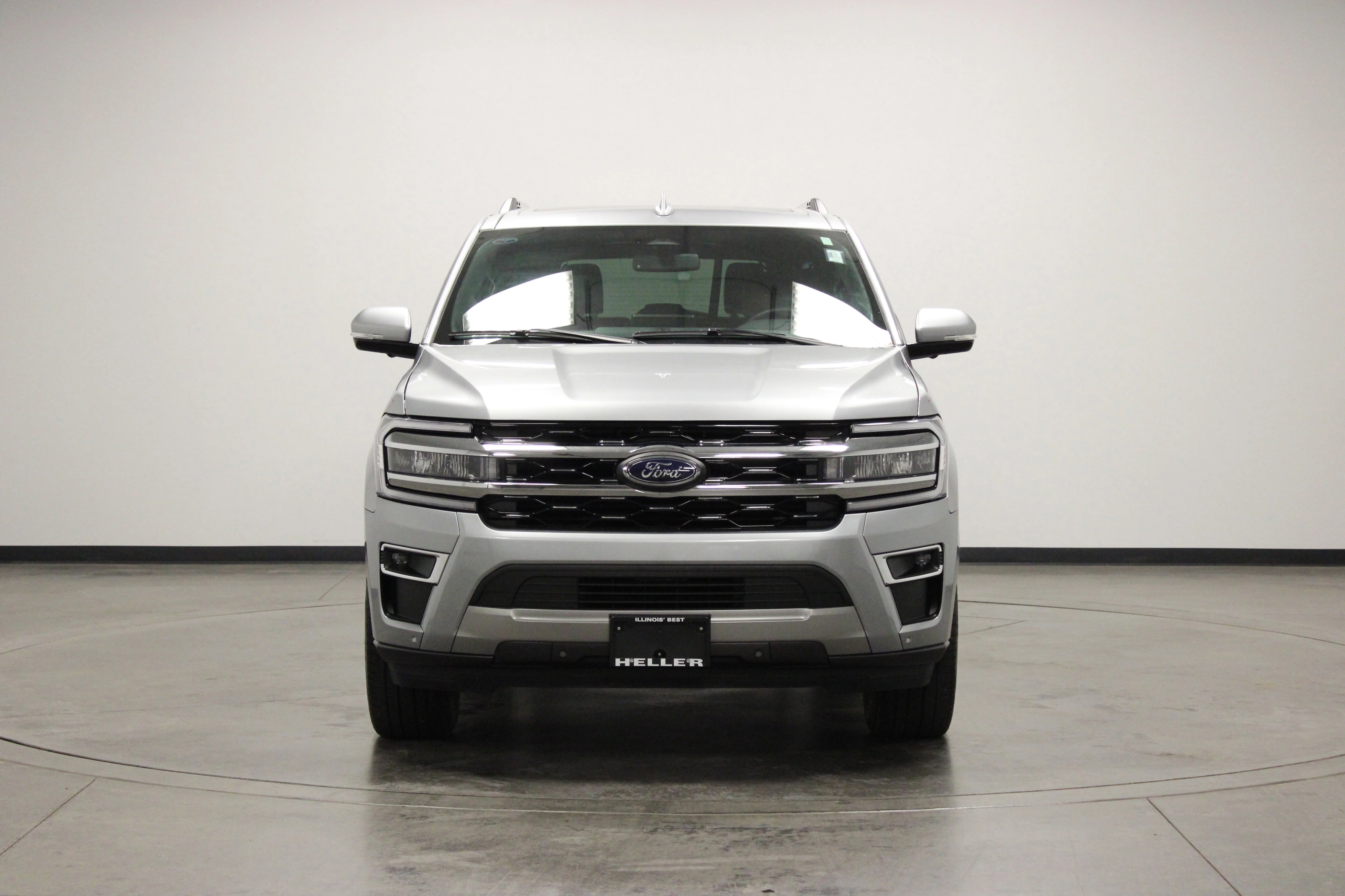 Used 2024 Silver Metallic Ford Limited image 3