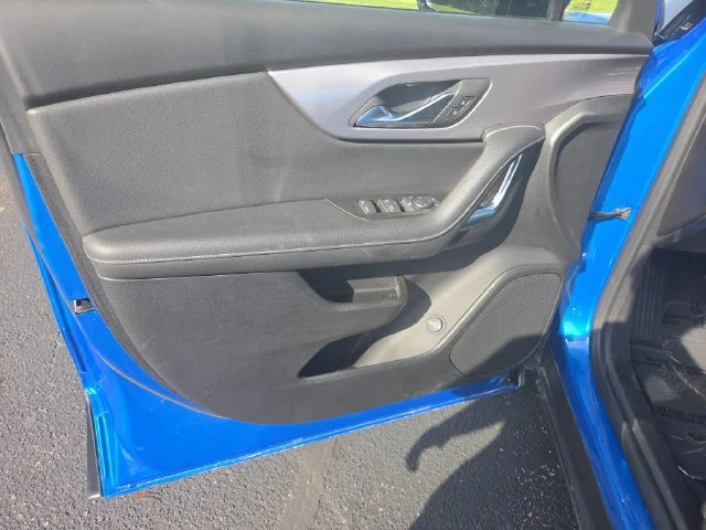 Used 2025 Riptide Blue Metallic Chevrolet 2LT image 12