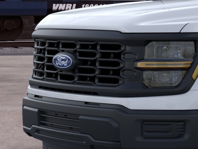 New 2026 Oxford White Ford XL image 17
