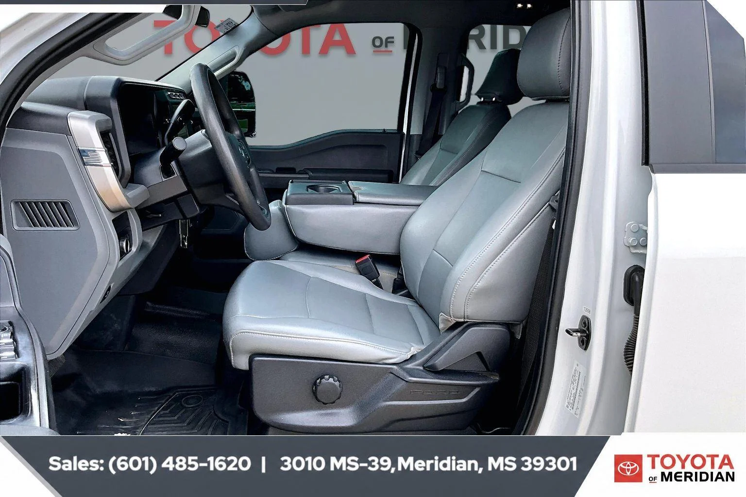 Used 2023 Oxford White Ford XL image 18