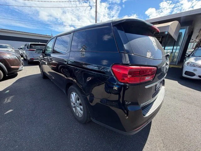 Used 2021 Black Kia LX image 9