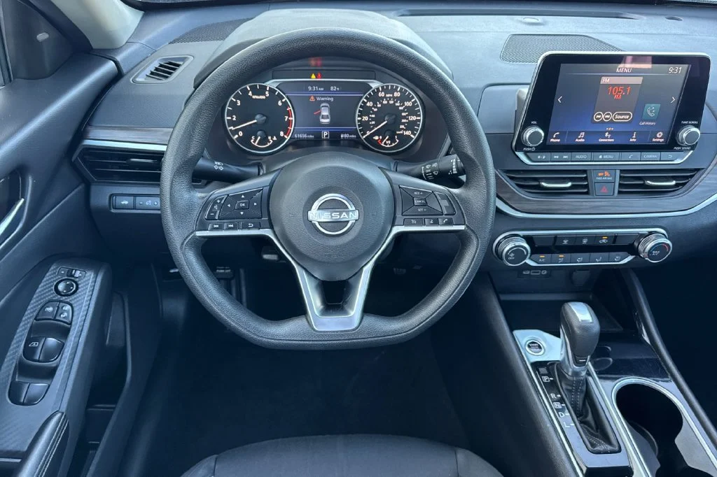 Used 2024 Garnet Pearl Nissan 2.5 SV image 18