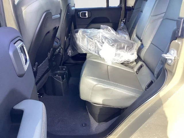 New 2027 41 Exterior Jeep MOJAVE 4X4 image 13
