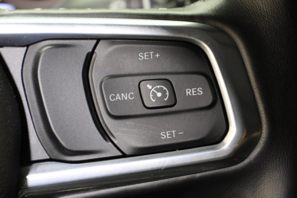 2023 Jeep Wrangler 4-Door Sahara - Photo 17