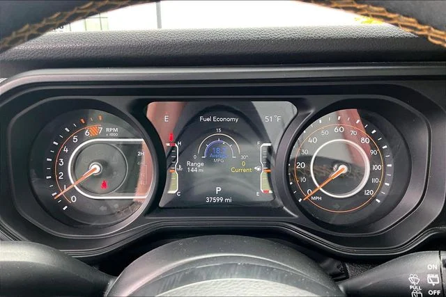 Used 2024 Anvil Clearcoat Jeep Sport image 13