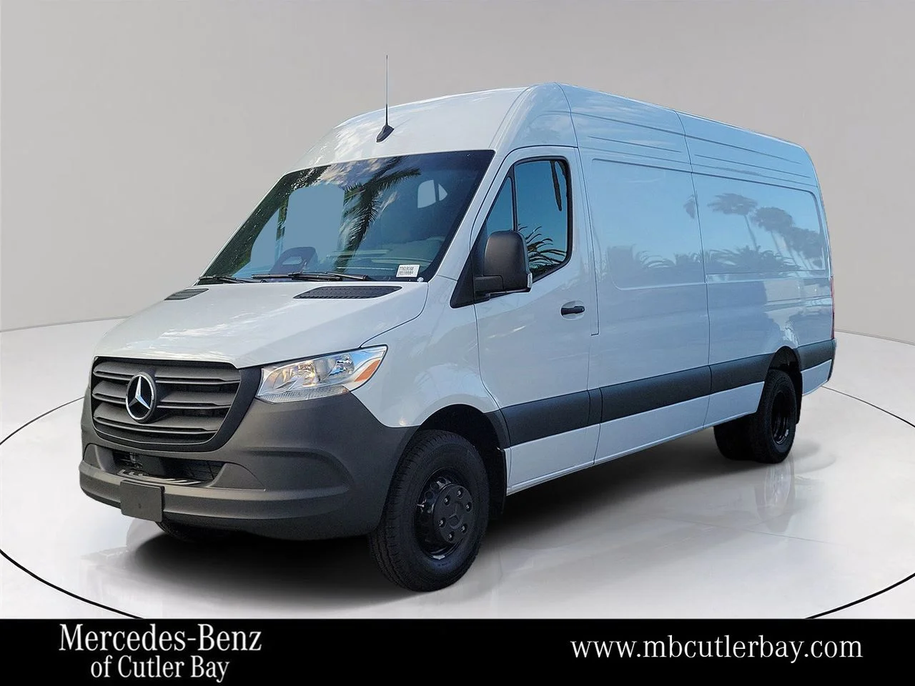 New 2026 Arctic White Mercedes-Benz Cargo 170 WB image 1