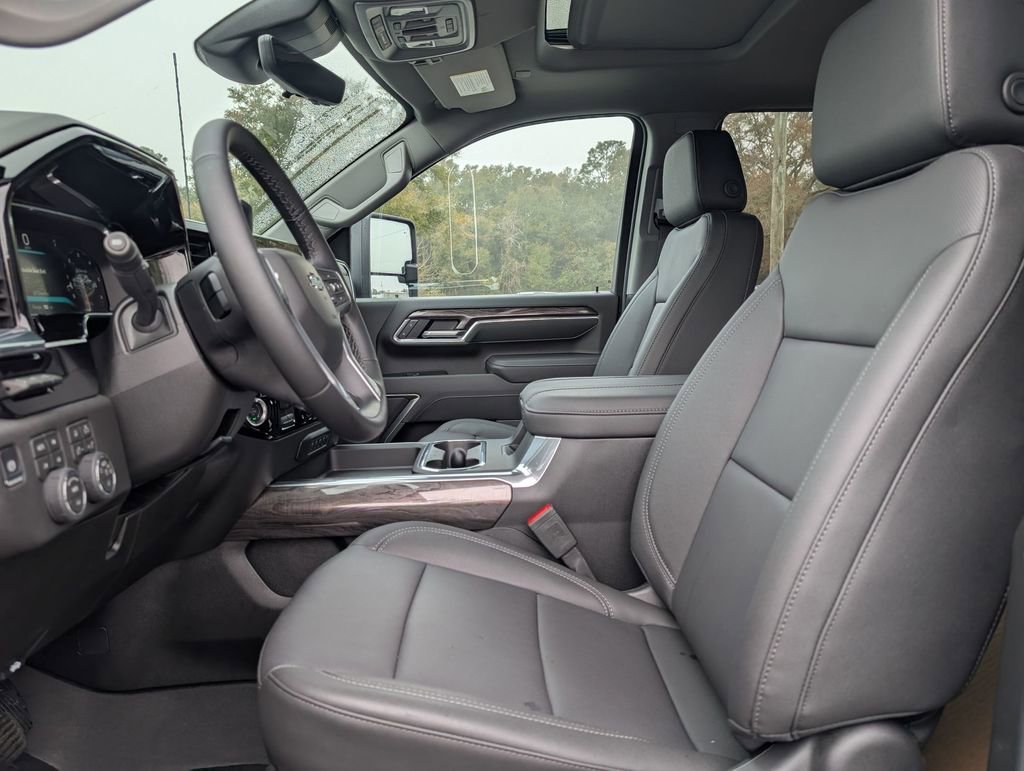 2026 Chevrolet Silverado 2500 HD LTZ - Photo 14