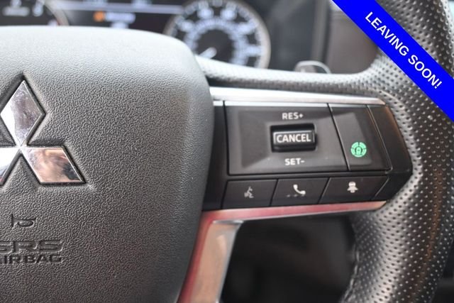 Used 2024  Mitsubishi SE image 16