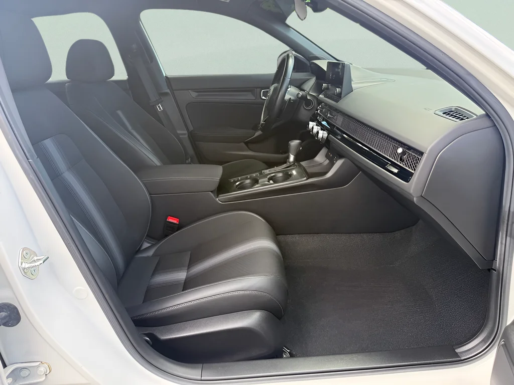 2024 Honda Civic Sport - Photo 13