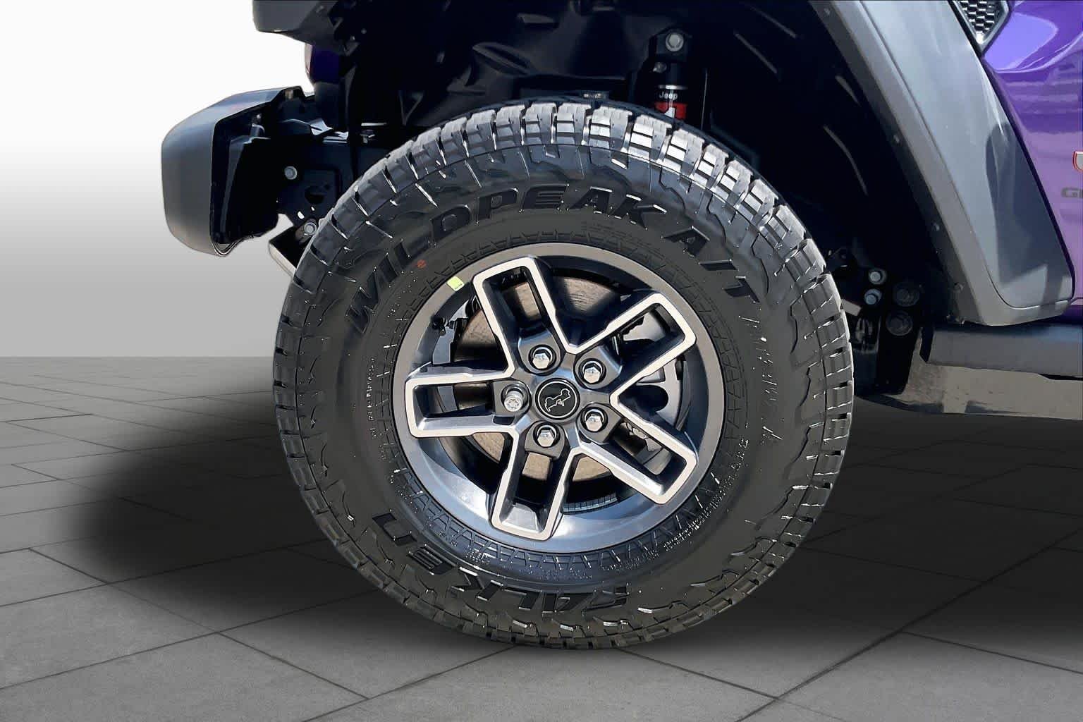 New 2026 Reign Exterior Paint Jeep Mojave image 11