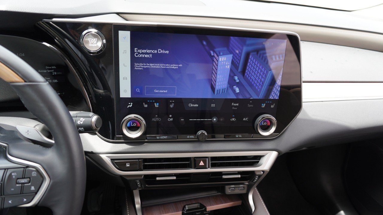 Certified Used 2025 SONIC CHROME Lexus RX 350 Premium Plus image 16