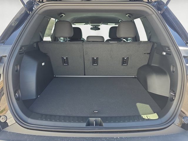 2027 Chevrolet Equinox LT - Photo 20