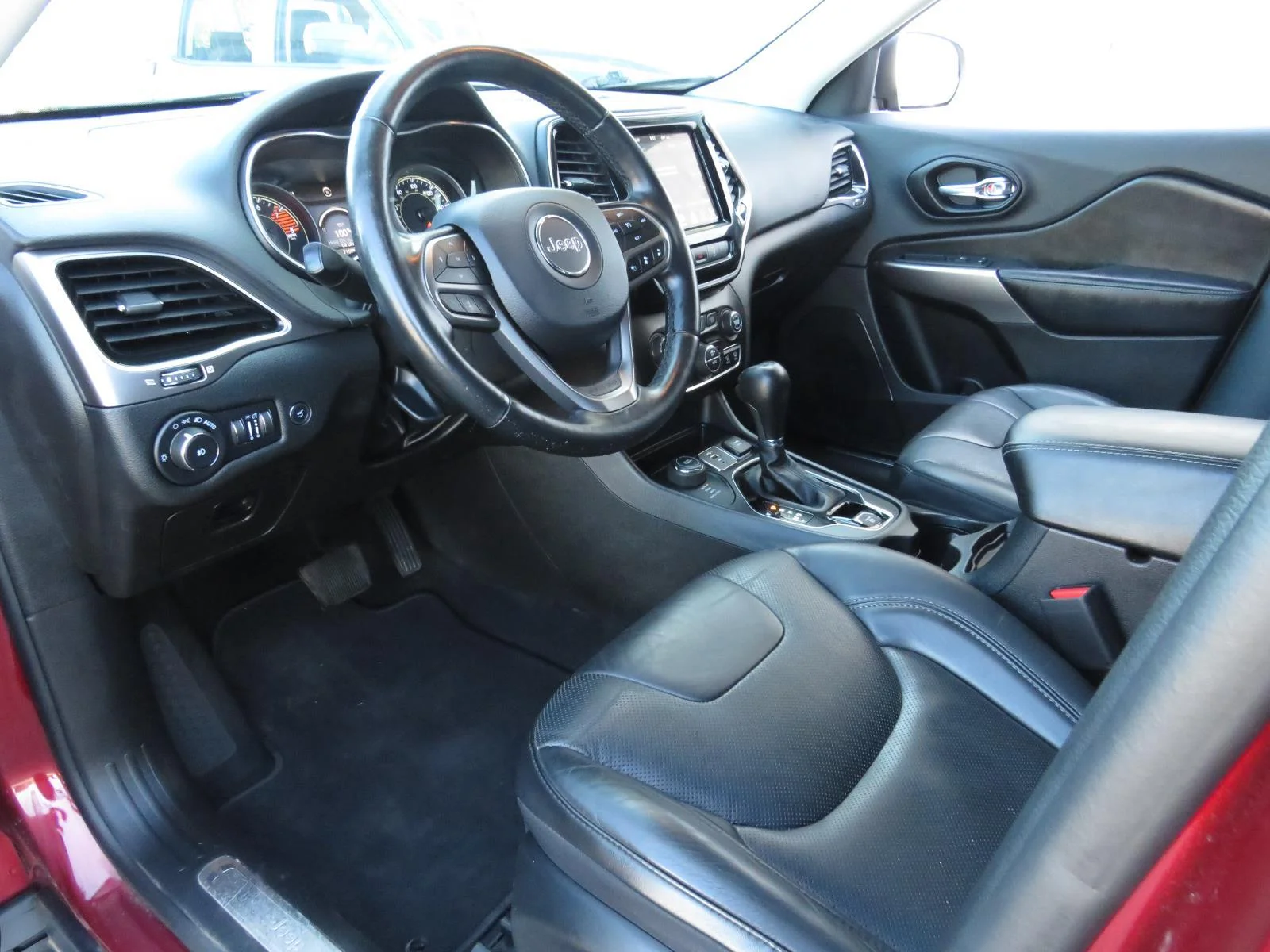 Used 2021 Velvet Red Pearlcoat Jeep Limited image 22