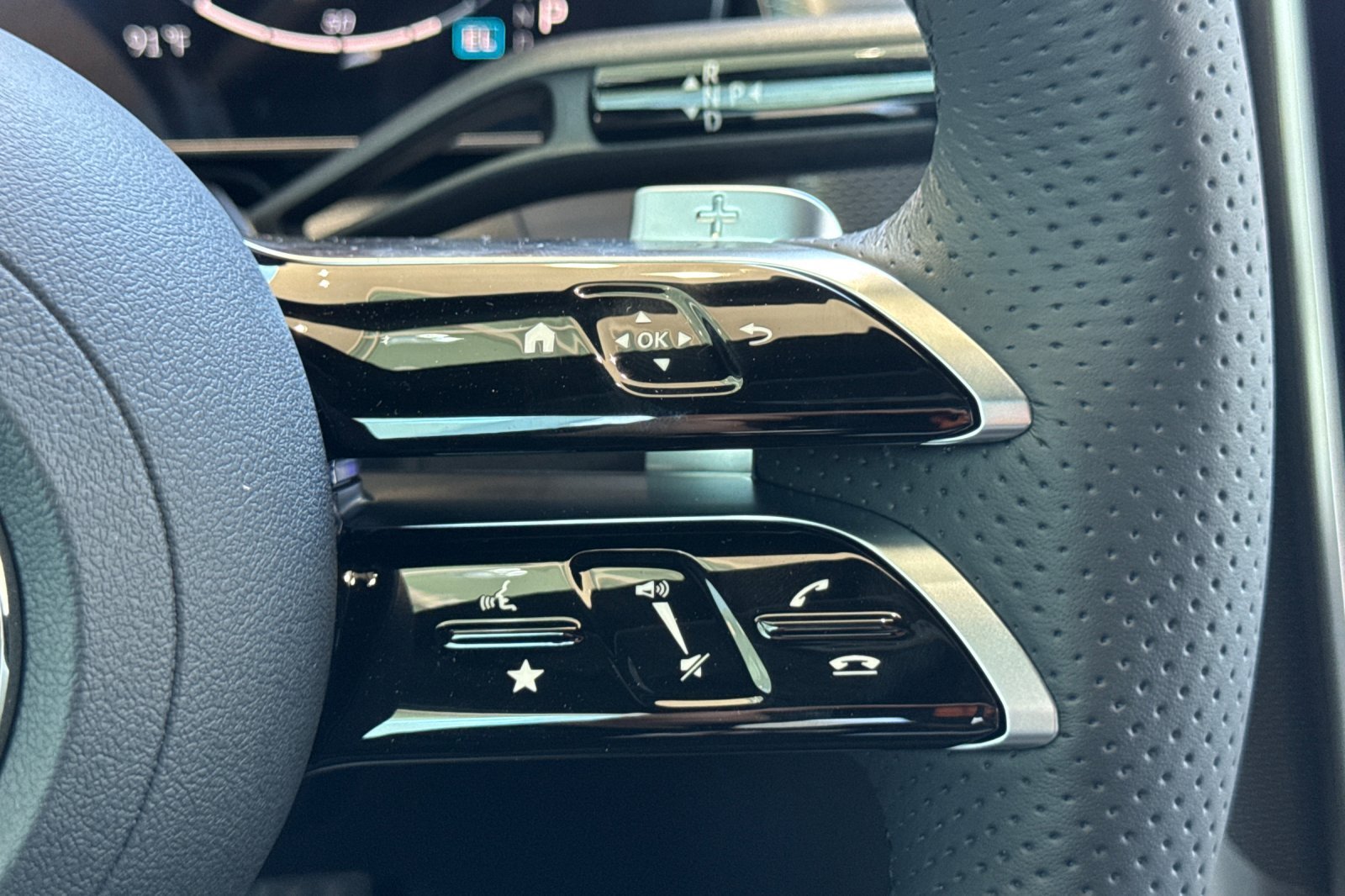 New 2027 Starling Blue Metallic Mercedes-Benz GLC 350e image 28