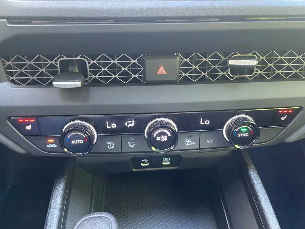 2025 Honda Accord SE - Photo 39