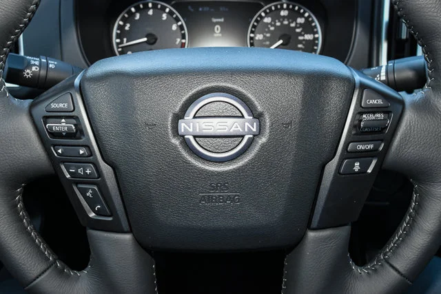 New 2027 Glacier White Nissan SV image 29