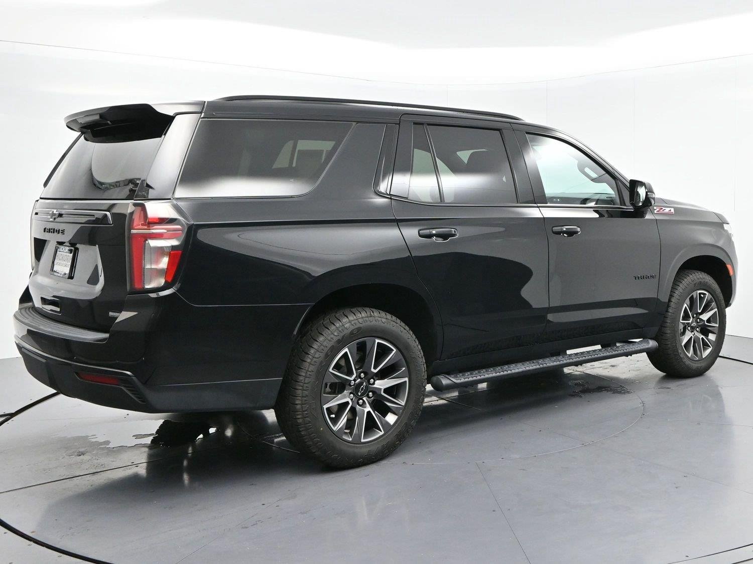 Used 2024 Black Chevrolet Z71 image 7