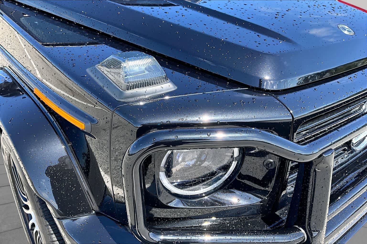 Used 2022 Obsidian Black Metallic Mercedes-Benz G 550 image 28