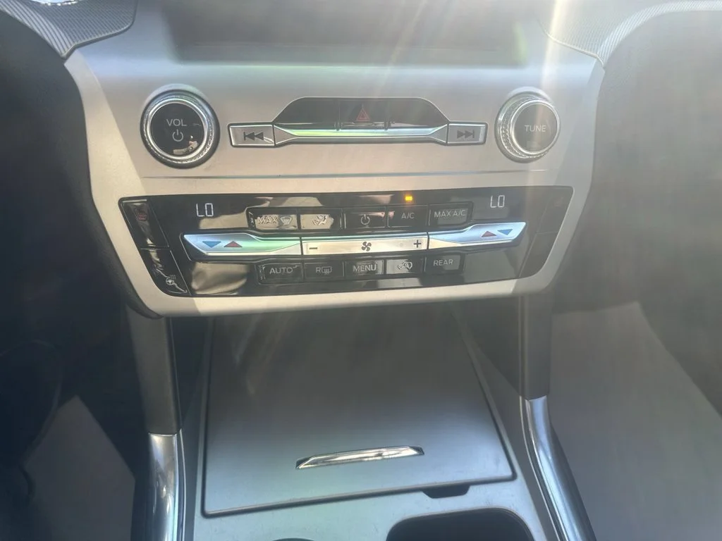 Used 2021 Gray Ford XLT image 26