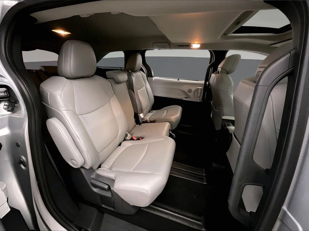 Used 2025 Silver Toyota XLE image 31