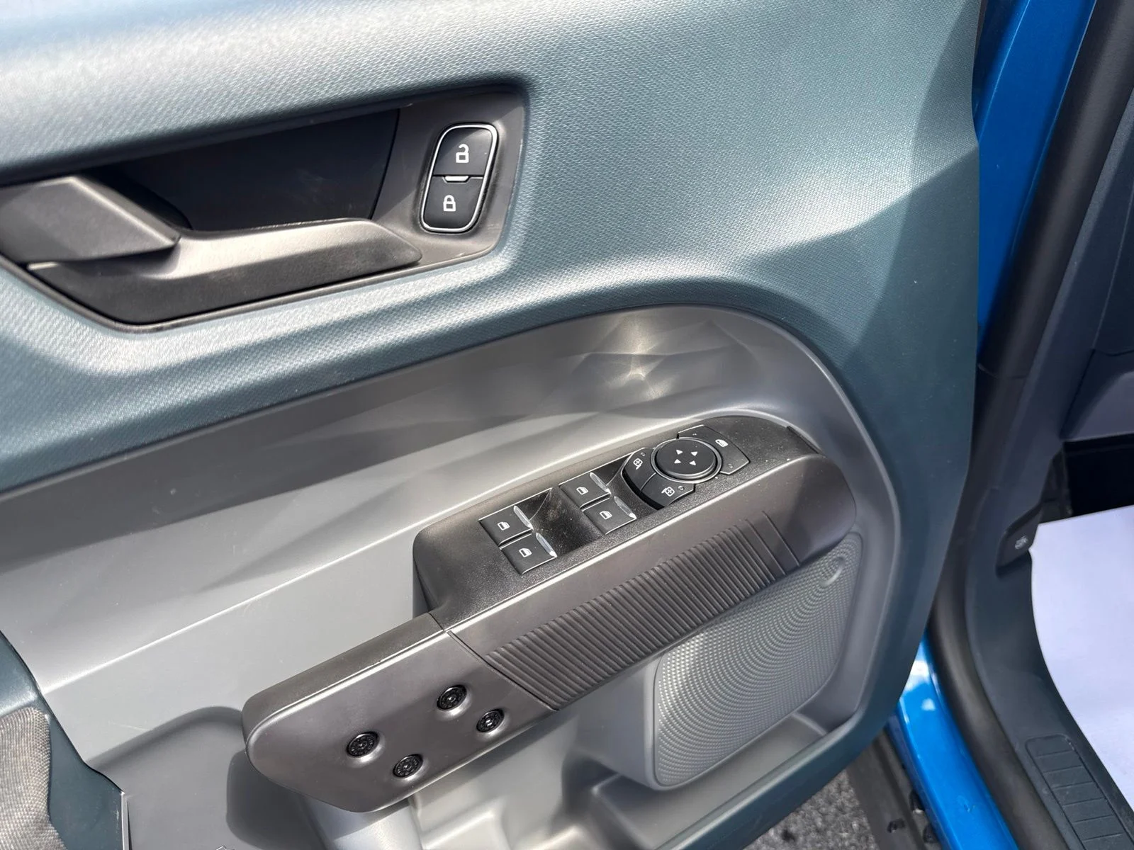 New 2026 Velocity Blue Ford XL image 18