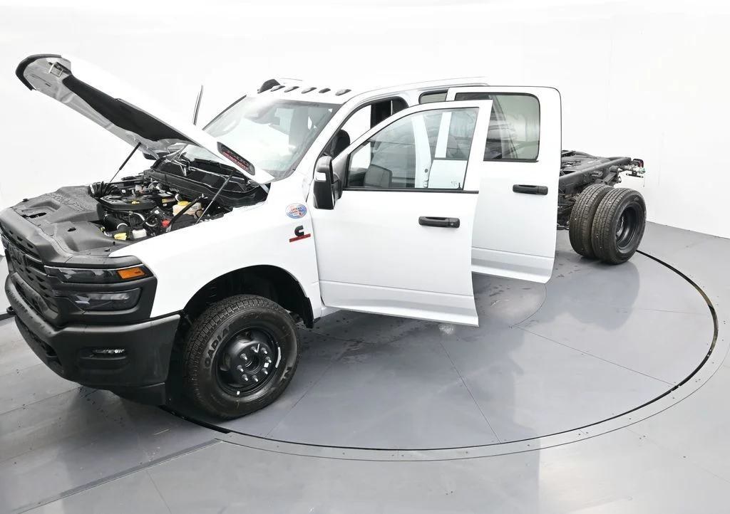 2026 RAM 3500 Chassis Tradesman - Photo 41