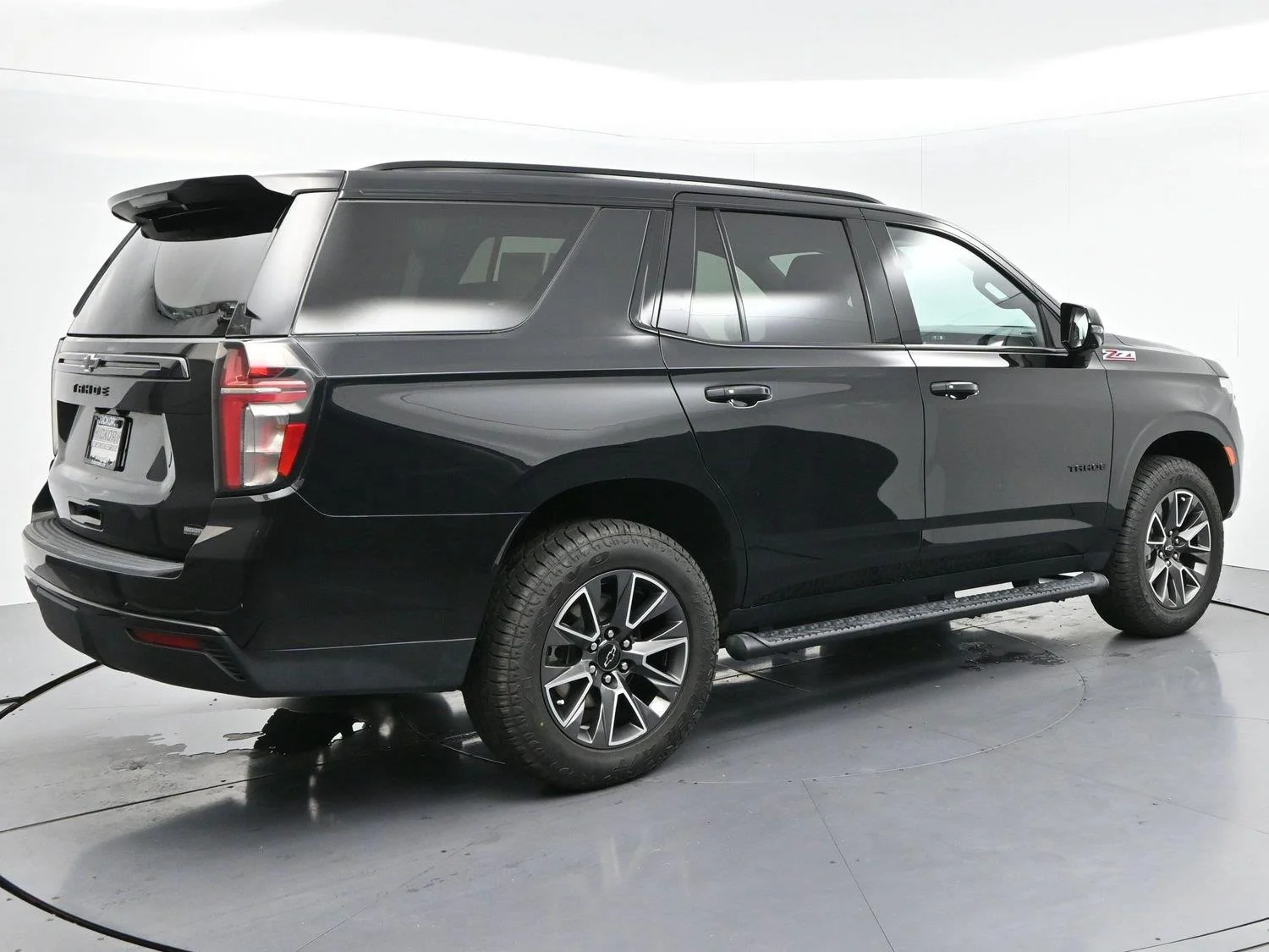 Used 2024 Black Chevrolet Z71 image 7