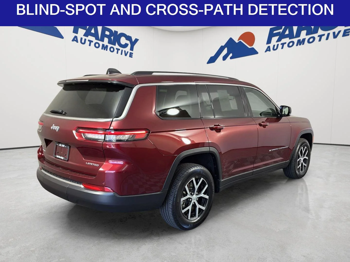 Used 2023 Velvet Red Pearlcoat Jeep Limited image 4