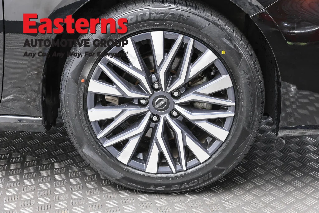 Used 2024 Black Nissan 2.5 SV image 28