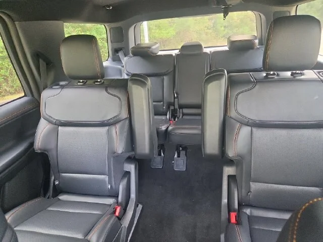 New 2027 Glacier Gray Metallic Tri-Coat Ford Tremor® image 71