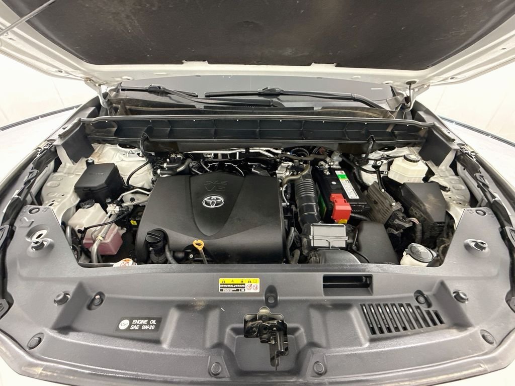 Used 2021 Blizzard Pearl Toyota LE image 30