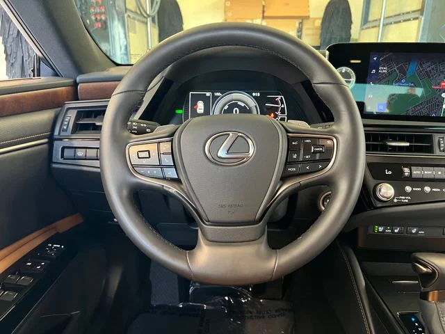 Used 2025 Eminent White Pearl Lexus 300h image 45