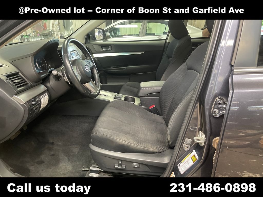 Used 2011 Gray Subaru 2.5i Premium image 14