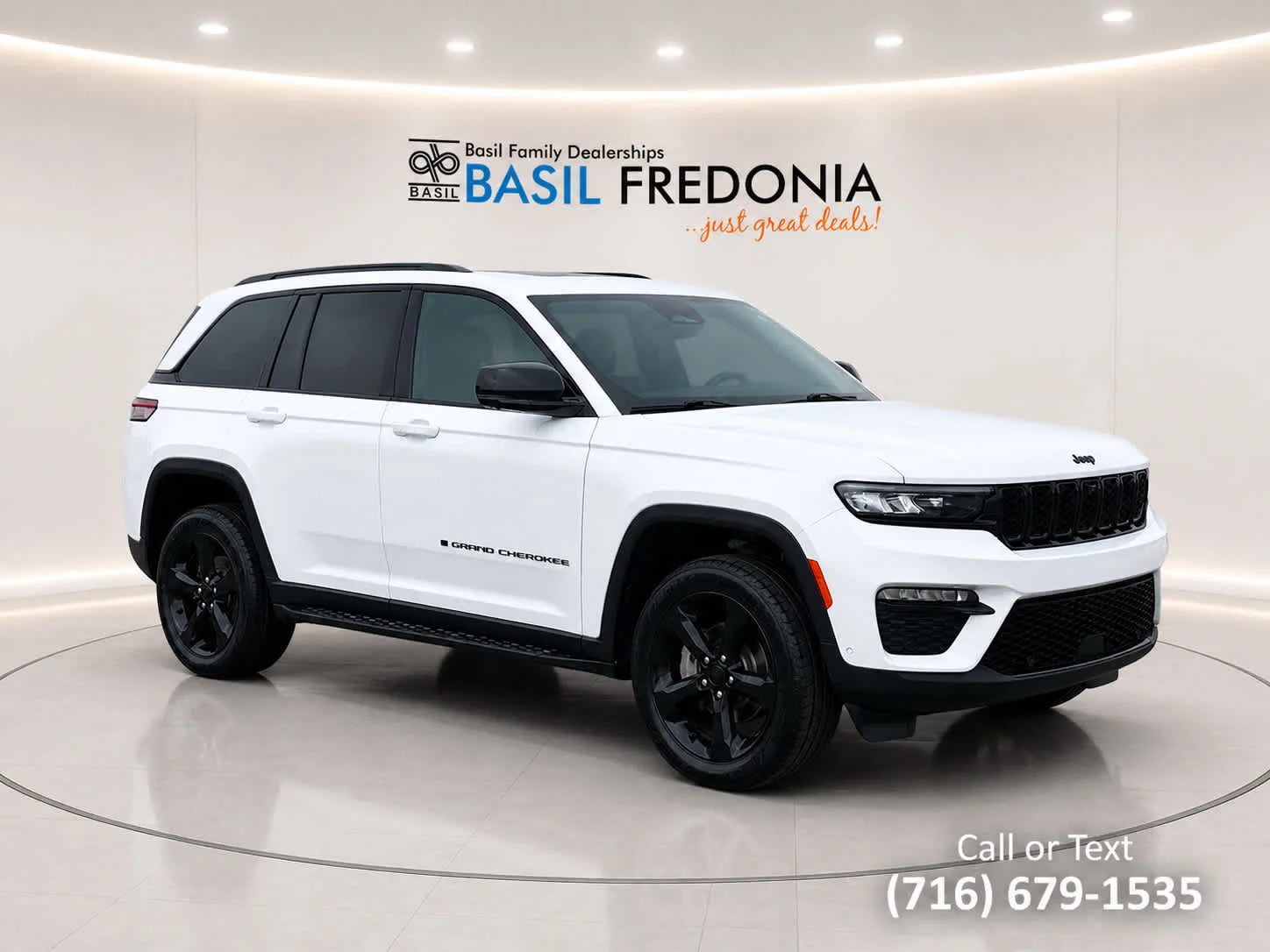 Used 2024 Bright White Jeep Limited image 13