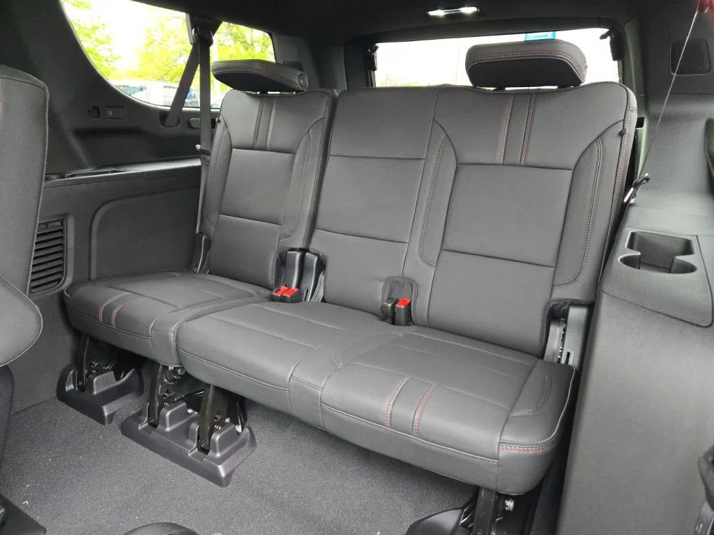 2026 Chevrolet Suburban RST - Photo 22