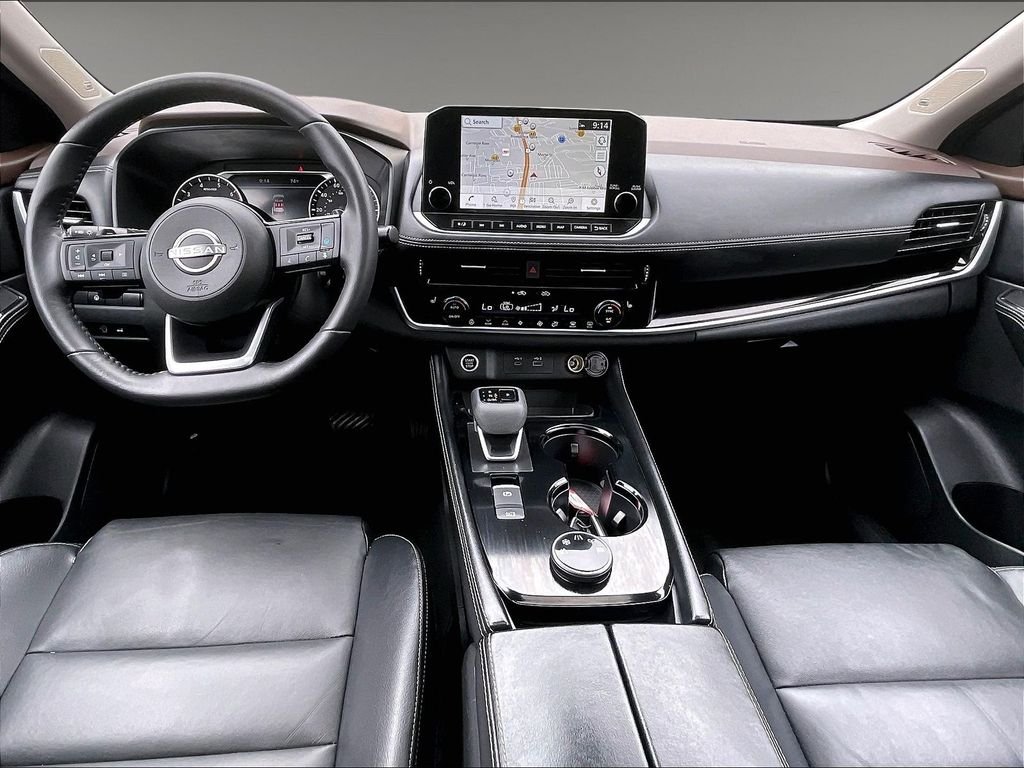 Used 2023 Pearl White Nissan SL image 21